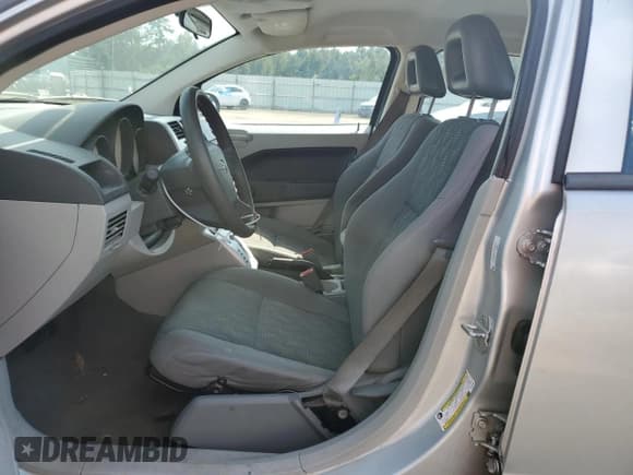 ✅ 2007 Dodge Caliber • VIN: 1B3HB28B47D242955 • Лот: 73019134. Опубликован ранее на Copart с пробегом 138 906 миль. Бесплатный доступ к архиву аукционных продаж из США и подробный отчёт об истории автомобиля на DreamBid. Изображение 7.