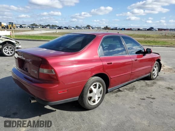 ✅ 1994 Honda Accord EX • VIN: JHMCD5652RC027096 • Lot: 91935395. Wystawiony na Copart z przebiegiem 149 279 mil. Bezpłatny archiwum sprzedaży aukcyjnych z USA i szczegółowy raport historii pojazdu na DreamBid. Zdjęcie 3.