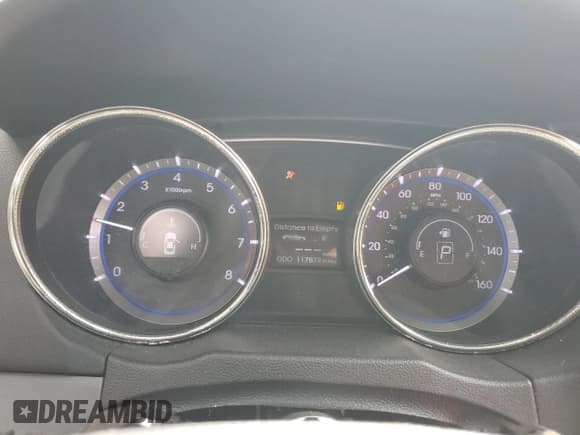 ✅ 2011 Hyundai Sonata GLS • VIN: 5NPEB4AC6BH249733 • Lot: 75513134. Listed on Copart with 117,879 mi. Free auction sales archive from the USA and detailed vehicle history report at DreamBid. Image 9.