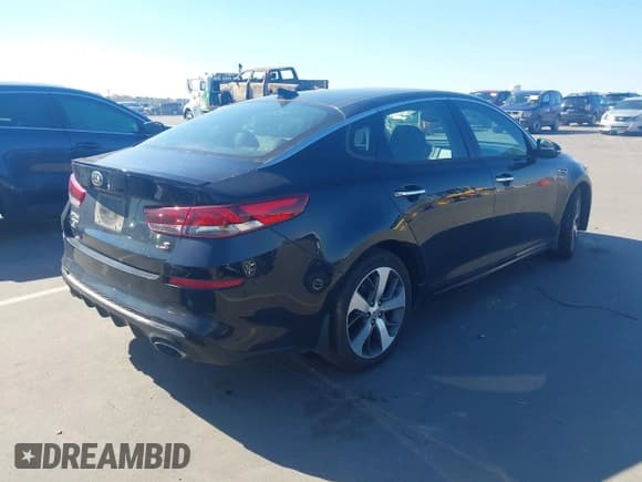✅ 2019 Kia Optima LX • VIN: 5XXGT4L39KG352448 • Lot: 43624670. Listed on IAAI with 77,968 mi. Free auction sales archive from the USA and detailed vehicle history report at DreamBid. Image 4.