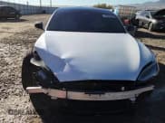 ✅ 2021 Tesla Model S Plaid • VIN: 5YJSA1E66MF446928 • Lot: 89918975. Wystawiony na Copart z przebiegiem 38 852 mil. Bezpłatny archiwum sprzedaży aukcyjnych z USA i szczegółowy raport historii pojazdu na DreamBid. Zdjęcie 14.