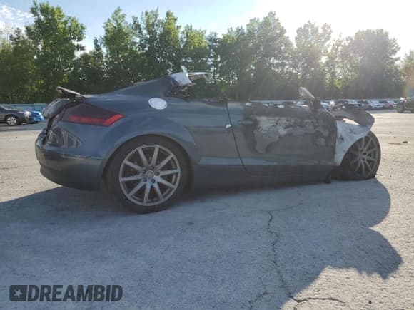 ✅ 2010 Audi TT • VIN: TRUFFAFK6A1020228 • Лот: 65330815. Опубликован ранее на Copart с пробегом Не указан. Бесплатный доступ к архиву аукционных продаж из США и подробный отчёт об истории автомобиля на DreamBid. Изображение 3.