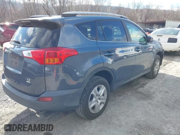 ✅ 2013 Toyota RAV4 LE • VIN: 2T3BFREV6DW098033 • Lot: 43811342. Listed on IAAI with 134,752 mi. Free auction sales archive from the USA and detailed vehicle history report at DreamBid. Image 4.