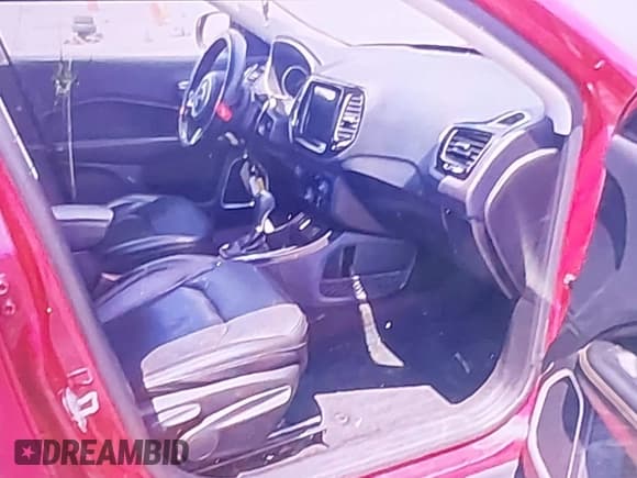 ✅ 2019 Jeep Compass Limited • VIN: 3C4NJCCB7KT802133 • Lot: 42571988. Listed on IAAI with 99,943 mi. Free auction sales archive from the USA and detailed vehicle history report at DreamBid. Image 5.