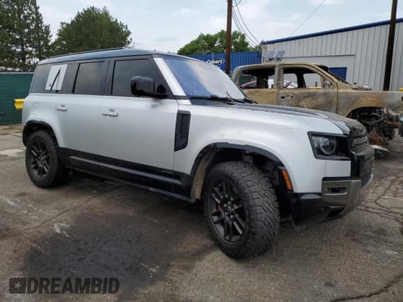 ✅ 2020 Land Rover Defender X • VIN: SALEX7EU0L2020885 • Lot: 65040965. Listed on Copart with 47,305 mi. Free auction sales archive from the USA and detailed vehicle history report at DreamBid. Image 4.