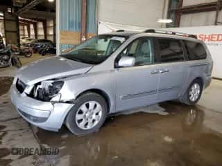 2007 Hyundai Entourage GLS z VIN KNDMC233876026024, wystawiony jako Copart lot #63097155 z przebiegiem 226 870 mil mil oraz Szkoda całkowita • Salvage title. Historia ofert i sprzedaży dostępna na DreamBid. Obrazek 1.