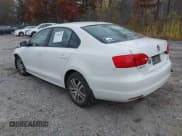 ✅ 2011 Volkswagen Jetta S • VIN: 3VW1K7AJ4BM394260 • Lot: 43550078. Listed on IAAI with 153,149 mi. Free auction sales archive from the USA and detailed vehicle history report at DreamBid. Image 3.