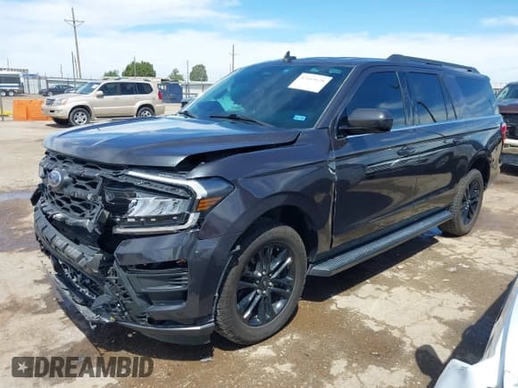 ✅ 2024 Ford Expedition Max XLT • VIN: 1FMJK1H87REA37010 • Lot: 42169128. Listed on IAAI with 18,478 mi. Free auction sales archive from the USA and detailed vehicle history report at DreamBid. Image 2.