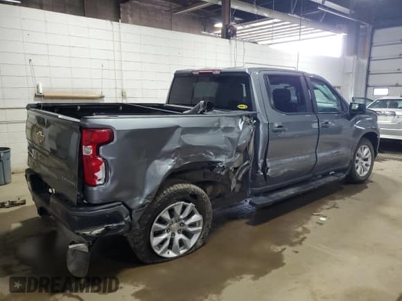 ✅ 2022 Chevrolet Silverado 1500 Custom • VIN: 3GCPWBEK9NG124449 • Лот: 65561495. Опубликован ранее на Copart с пробегом 56 519 миль. Бесплатный доступ к архиву аукционных продаж из США и подробный отчёт об истории автомобиля на DreamBid. Изображение 3.