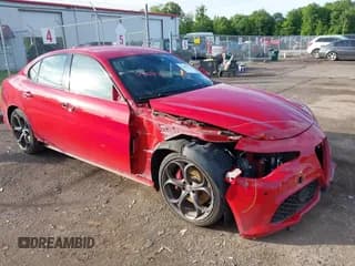 ✅ 2018 Alfa Romeo Giulia Ti Sport • VIN: ZARFAEEN7J7576238 • Lot: 42462272. Listed on IAAI with 53,105 mi. Free auction sales archive from the USA and detailed vehicle history report at DreamBid. Image 1.