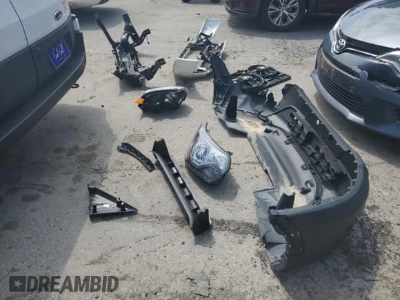 ✅ 2024 Ford Transit Cargo • VIN: 1FTYE1Y83RKA32382 • Lot: 64188725. Wystawiony na Copart z przebiegiem 38 647 mil. Bezpłatny archiwum sprzedaży aukcyjnych z USA i szczegółowy raport historii pojazdu na DreamBid. Zdjęcie 13.