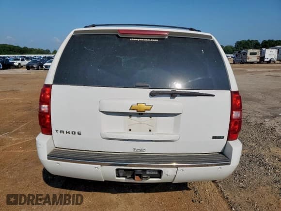 ✅ 2012 Chevrolet Tahoe LTZ • VIN: 1GNSCCE0XCR217010 • Lot: 80916105. Listed on Copart with 261,878 mi. Free auction sales archive from the USA and detailed vehicle history report at DreamBid. Image 6.