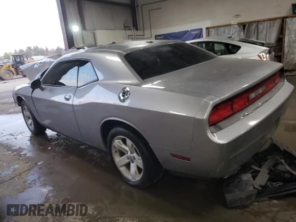 ✅ 2014 Dodge Challenger SXT • VIN: 2C3CDYAG1EH181709 • Lot: 77967864. Wystawiony na Copart z przebiegiem Nie podano. Bezpłatny archiwum sprzedaży aukcyjnych z USA i szczegółowy raport historii pojazdu na DreamBid. Zdjęcie 2.