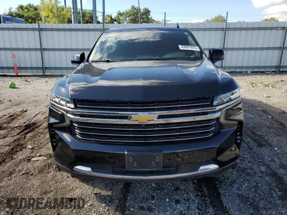 ✅ 2022 Chevrolet Suburban LT • VIN: 1GNSKCKD5NR310255 • Lot: 69681975. Listed on Copart with 68,720 mi. Free auction sales archive from the USA and detailed vehicle history report at DreamBid. Image 5.