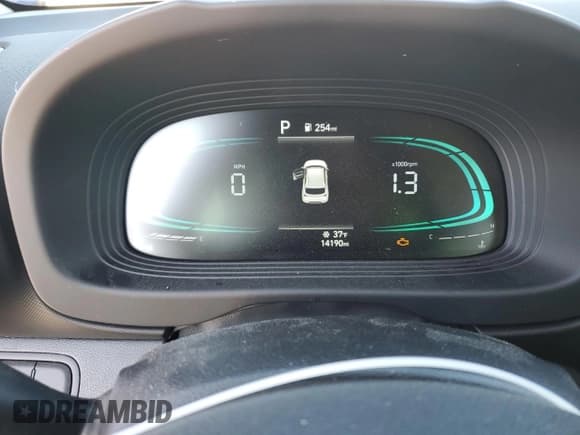 ✅ 2024 Hyundai Venue SEL • VIN: KMHRC8A35RU293661 • Lot: 87377184. Listed on Copart with 14,190 mi. Free auction sales archive from the USA and detailed vehicle history report at DreamBid. Image 9.