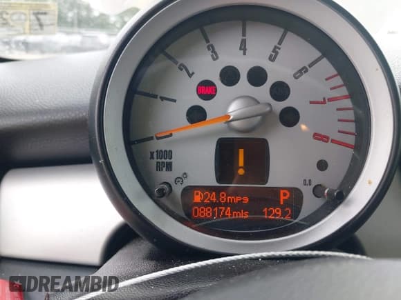 ✅ 2010 MINI Hardtop • VIN: WMWMF3C58ATZ66375 • Lot: 42969522. Wystawiony na IAAI z przebiegiem 88 174 mil. Bezpłatny archiwum sprzedaży aukcyjnych z USA i szczegółowy raport historii pojazdu na DreamBid. Zdjęcie 7.