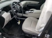 ✅ 2022 Hyundai Tucson Limited • VIN: KM8JECA19NU044024 • Lot: 51600363. Wystawiony na Copart z przebiegiem Nie podano. Bezpłatny archiwum sprzedaży aukcyjnych z USA i szczegółowy raport historii pojazdu na DreamBid. Zdjęcie 7.