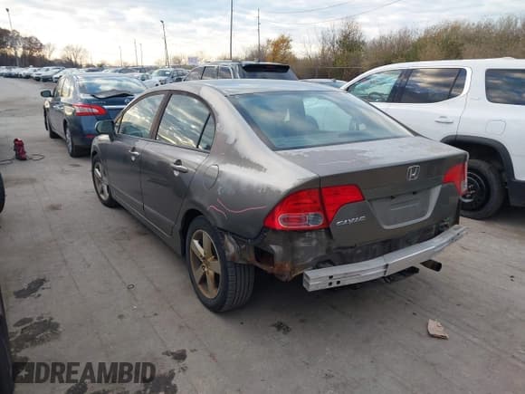 ✅ 2008 Honda Civic EX-L • VIN: 1HGFA16918L003102 • Лот: 43705957. Опубликован ранее на IAAI с пробегом 187 743 миль. Бесплатный доступ к архиву аукционных продаж из США и подробный отчёт об истории автомобиля на DreamBid. Изображение 3.