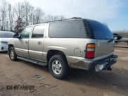 ✅ 2002 Chevrolet Suburban LT • VIN: 3GNFK16Z62G252695 • Lot: 43830417. Listed on IAAI with 338,716 mi. Free auction sales archive from the USA and detailed vehicle history report at DreamBid. Image 3.
