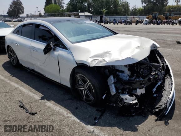 ✅ 2023 Mercedes-Benz EQS 450 • VIN: W1KCG2EB3PA040033 • Lot: 53869785. Wystawiony na Copart z przebiegiem 13 167 mil. Bezpłatny archiwum sprzedaży aukcyjnych z USA i szczegółowy raport historii pojazdu na DreamBid. Zdjęcie 4.