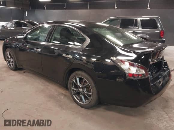 2012 Nissan Maxima S z VIN 1N4AA5AP9CC863172, wystawiony jako IAAI lot #42120073 z przebiegiem 102 500 mil mil oraz . Historia ofert i sprzedaży dostępna na DreamBid. Obrazek 3.