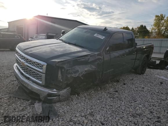 ✅ 2015 Chevrolet Silverado 1500 LT • VIN: 1GCVKREC4FZ377748 • Lot: 86457235. Wystawiony na Copart z przebiegiem 171 671 mil. Bezpłatny archiwum sprzedaży aukcyjnych z USA i szczegółowy raport historii pojazdu na DreamBid. Zdjęcie 1.