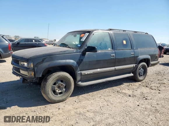 ✅ 1999 Chevrolet Suburban • VIN: 3GNFK16RXXG238855 • Лот: 91122225. Опубликован ранее на Copart с пробегом 202 346 миль. Бесплатный доступ к архиву аукционных продаж из США и подробный отчёт об истории автомобиля на DreamBid. Изображение 1.