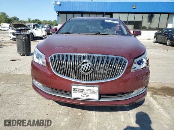 ✅ 2015 Buick LaCrosse Premium II • VIN: 1G4GF5G32FF285456 • Lot: 71147585. Wystawiony na Copart z przebiegiem 88 915 mil. Bezpłatny archiwum sprzedaży aukcyjnych z USA i szczegółowy raport historii pojazdu na DreamBid. Zdjęcie 5.