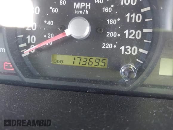 ✅ 2006 Kia Sorento LX • VIN: KNDJD733765577532 • Лот: 42722301. Опубликован ранее на IAAI с пробегом 173 695 миль. Бесплатный доступ к архиву аукционных продаж из США и подробный отчёт об истории автомобиля на DreamBid. Изображение 15.