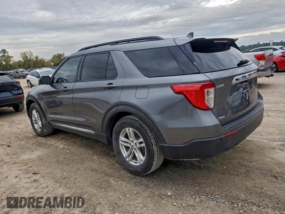 ✅ 2022 Ford Explorer XLT • VIN: 1FMSK7DH7NGB28600 • Lot: 95753695. Wystawiony na Copart z przebiegiem 90 206 mil. Bezpłatny archiwum sprzedaży aukcyjnych z USA i szczegółowy raport historii pojazdu na DreamBid. Zdjęcie 2.