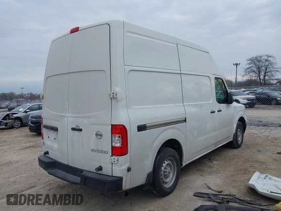 ✅ 2018 Nissan NV Cargo S • VIN: 1N6BF0LY0JN807791 • Lot: 41868591. Listed on IAAI with 128,813 mi. Free auction sales archive from the USA and detailed vehicle history report at DreamBid. Image 4.