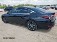 ✅ 2024 Lexus ES 350 • VIN: 58ADZ1B10RU183154 • Лот: 70266025. Опубликован ранее на Copart с пробегом 4 586 миль. Бесплатный доступ к архиву аукционных продаж из США и подробный отчёт об истории автомобиля на DreamBid. Изображение 2.