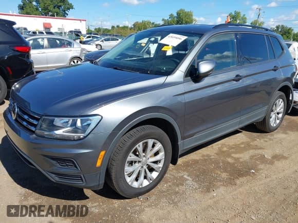 ✅ 2020 Volkswagen Tiguan S • VIN: 3VV1B7AX2LM152478 • Lot: 43059096. Wystawiony na IAAI z przebiegiem 78 481 mil. Bezpłatny archiwum sprzedaży aukcyjnych z USA i szczegółowy raport historii pojazdu na DreamBid. Zdjęcie 2.
