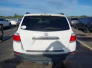 ✅ 2012 Toyota Highlander Limited • VIN: 5TDYK3EH3CS070719 • Lot: 43294312. Listed on IAAI with 95,888 mi. Free auction sales archive from the USA and detailed vehicle history report at DreamBid. Image 17.