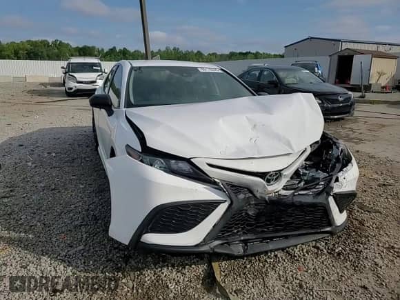 2021 Toyota Camry SE с VIN 4T1G11BK8MU026050, выставлен на аукционе Copart как лот 69176245 с пробегом 64 683 миль миль и Списание • Salvage title. История ставок и продаж доступна на DreamBid. Изображение 13.