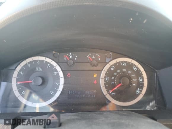 ✅ 2010 Ford Escape XLT • VIN: 1FMCU0D75AKC67788 • Lot: 90331535. Wystawiony na Copart z przebiegiem 195 315 mil. Bezpłatny archiwum sprzedaży aukcyjnych z USA i szczegółowy raport historii pojazdu na DreamBid. Zdjęcie 9.