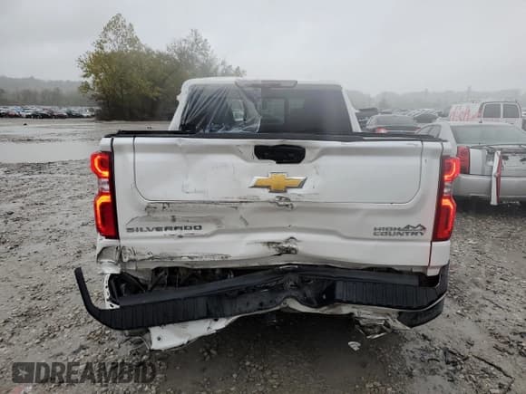✅ 2023 Chevrolet Silverado 1500 • VIN: 3GCUDJE86PG309763 • Лот: 87130245. Опубликован ранее на Copart с пробегом 31 088 миль. Бесплатный доступ к архиву аукционных продаж из США и подробный отчёт об истории автомобиля на DreamBid. Изображение 6.