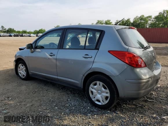 ✅ 2010 Nissan Versa S • VIN: 3N1BC1CP0AL446025 • Lot: 59579785. Listed on Copart with 120,783 mi. Free auction sales archive from the USA and detailed vehicle history report at DreamBid. Image 2.