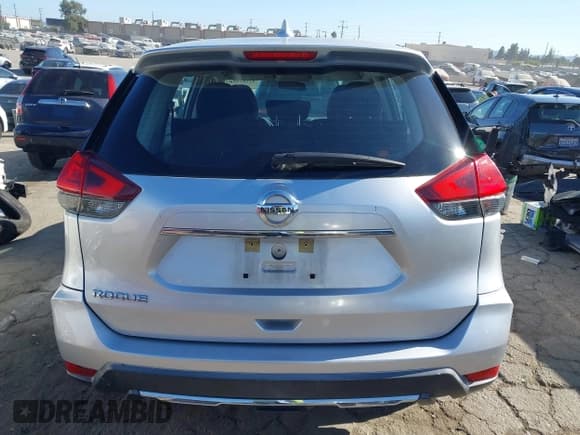 ✅ 2017 Nissan Rogue S • VIN: KNMAT2MT4HP511452 • Lot: 43183874. Listed on IAAI with 114,583 mi. Free auction sales archive from the USA and detailed vehicle history report at DreamBid. Image 17.