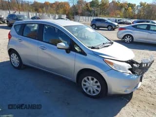 ✅ 2016 Nissan Note S • VIN: 3N1CE2CP8GL368462 • Lot: 43591684. Wystawiony na IAAI z przebiegiem 86 631 mil. Bezpłatny archiwum sprzedaży aukcyjnych z USA i szczegółowy raport historii pojazdu na DreamBid. Zdjęcie 1.