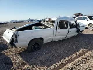 2004 Chevrolet Silverado 2500 LT z VIN 1GCGC23U44F240350, wystawiony jako Copart lot #48078595 z przebiegiem Nie podano mil oraz Szkoda całkowita • Salvage title. Historia ofert i sprzedaży dostępna na DreamBid. Obrazek 3.