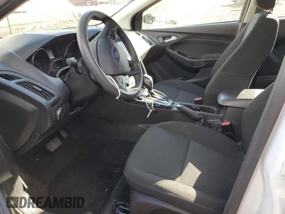 ✅ 2018 Ford Focus SE • VIN: 1FADP3FE9JL238968 • Лот: 85001265. Опубликован ранее на Copart с пробегом 61 833 миль. Бесплатный доступ к архиву аукционных продаж из США и подробный отчёт об истории автомобиля на DreamBid. Изображение 7.