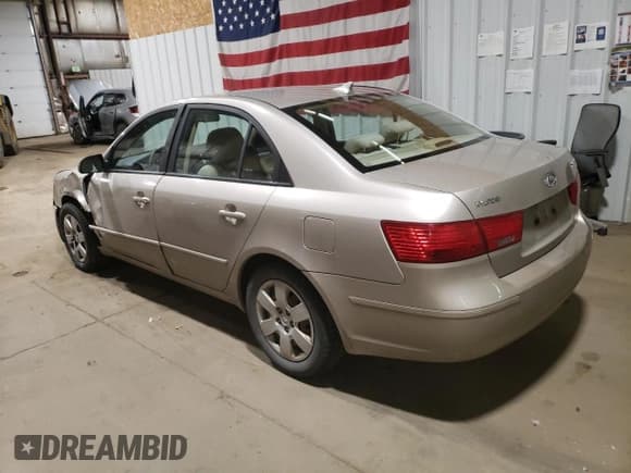 ✅ 2009 Hyundai Sonata GLS • VIN: 5NPET46C89H478334 • Lot: 82604985. Listed on Copart with 93,893 mi. Free auction sales archive from the USA and detailed vehicle history report at DreamBid. Image 2.
