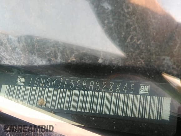 ✅ 2011 Chevrolet Suburban LT • VIN: 1GNSKJE32BR328845 • Lot: 43211739. Listed on IAAI with 196,574 mi. Free auction sales archive from the USA and detailed vehicle history report at DreamBid. Image 9.