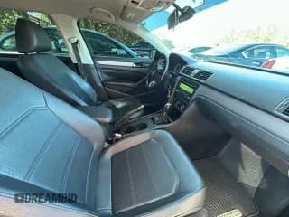 ✅ 2015 Volkswagen Passat S • VIN: 1VWAT7A34FC018342 • Lot: 93135735. Listed on Copart with 127,684 mi. Free auction sales archive from the USA and detailed vehicle history report at DreamBid. Image 5.