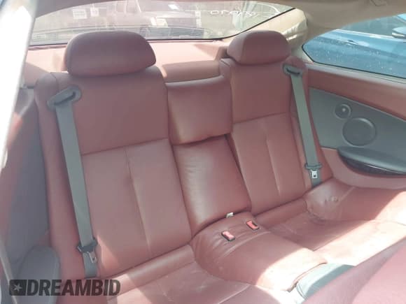 ✅ 2004 BMW 6 Series 645Ci • VIN: WBAEH73454B189970 • Lot: 42445215. Wystawiony na IAAI z przebiegiem 238 484 mil. Bezpłatny archiwum sprzedaży aukcyjnych z USA i szczegółowy raport historii pojazdu na DreamBid. Zdjęcie 8.