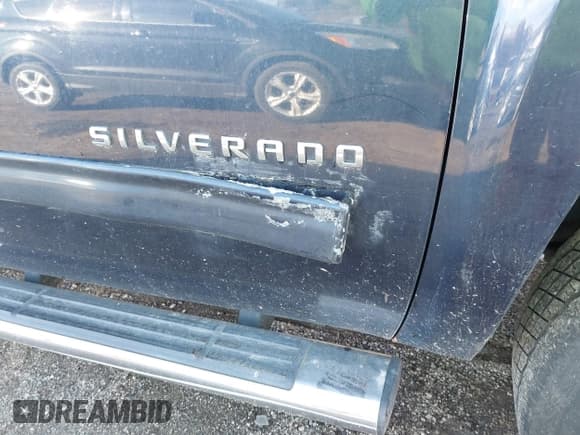 ✅ 2012 Chevrolet Silverado 1500 LT • VIN: 1GCPKSE74CF145134 • Lot: 43698193. Wystawiony na IAAI z przebiegiem 156 828 mil. Bezpłatny archiwum sprzedaży aukcyjnych z USA i szczegółowy raport historii pojazdu na DreamBid. Zdjęcie 20.