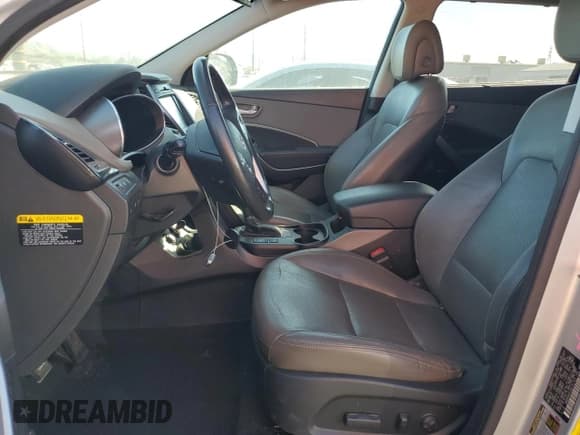 ✅ 2016 Hyundai Santa Fe Limited • VIN: KM8SR4HF5GU161733 • Лот: 90543115. Опубликован ранее на Copart с пробегом 110 591 миль. Бесплатный доступ к архиву аукционных продаж из США и подробный отчёт об истории автомобиля на DreamBid. Изображение 7.