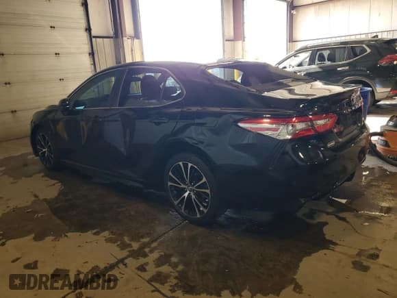✅ 2018 Toyota Camry SE • VIN: 4T1B11HK0JU119030 • Lot: 93021575. Listed on Copart with 79,203 mi. Free auction sales archive from the USA and detailed vehicle history report at DreamBid. Image 2.