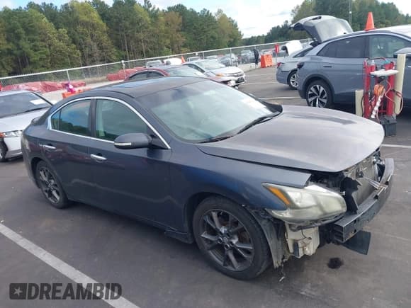 ✅ 2012 Nissan Maxima SV • VIN: 1N4AA5AP7CC823818 • Lot: 43443236. Wystawiony na IAAI z przebiegiem 247 432 mil. Bezpłatny archiwum sprzedaży aukcyjnych z USA i szczegółowy raport historii pojazdu na DreamBid. Zdjęcie 14.